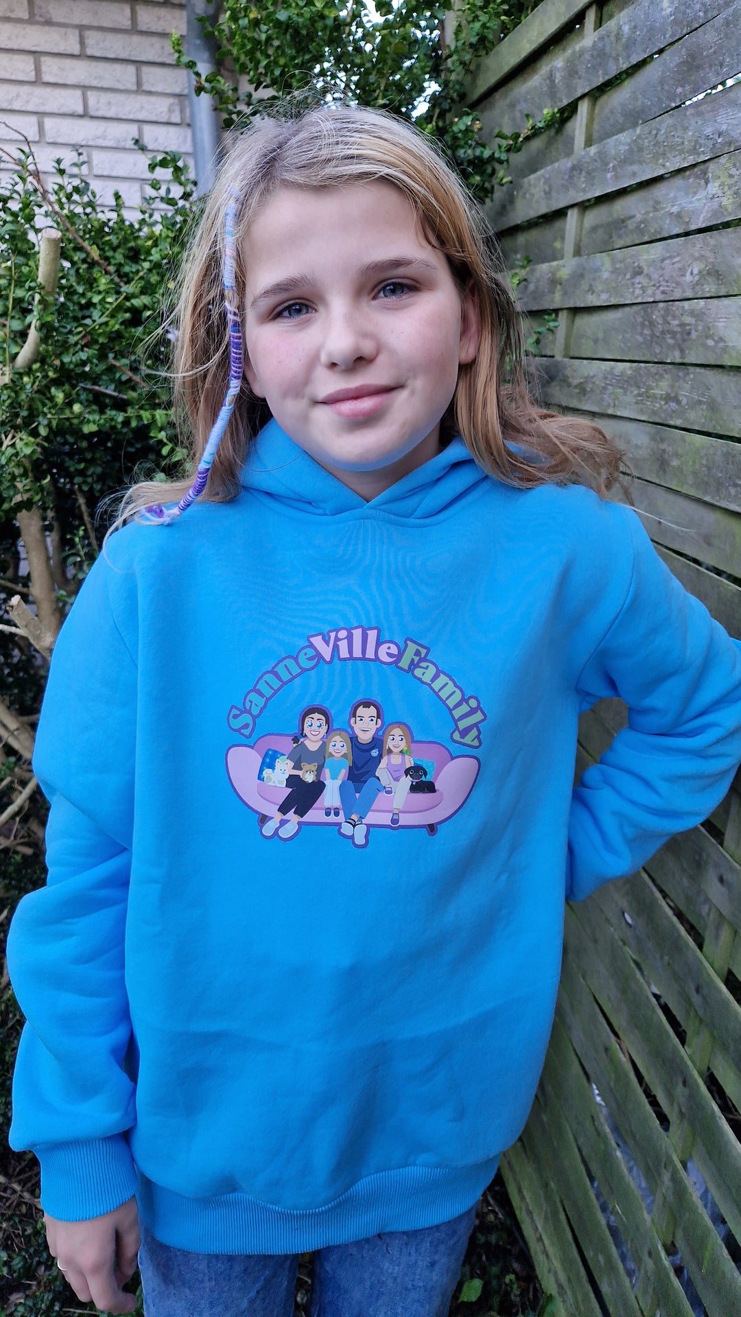 SanneVilleFamily SOFA Blue Hoodie